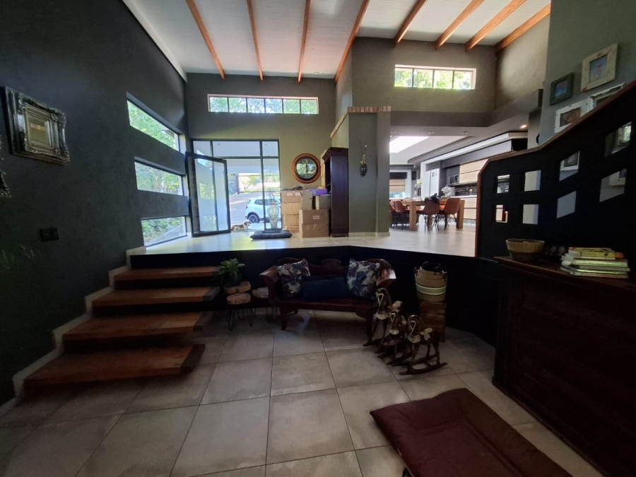 5 Bedroom Property for Sale in Protea Park North West